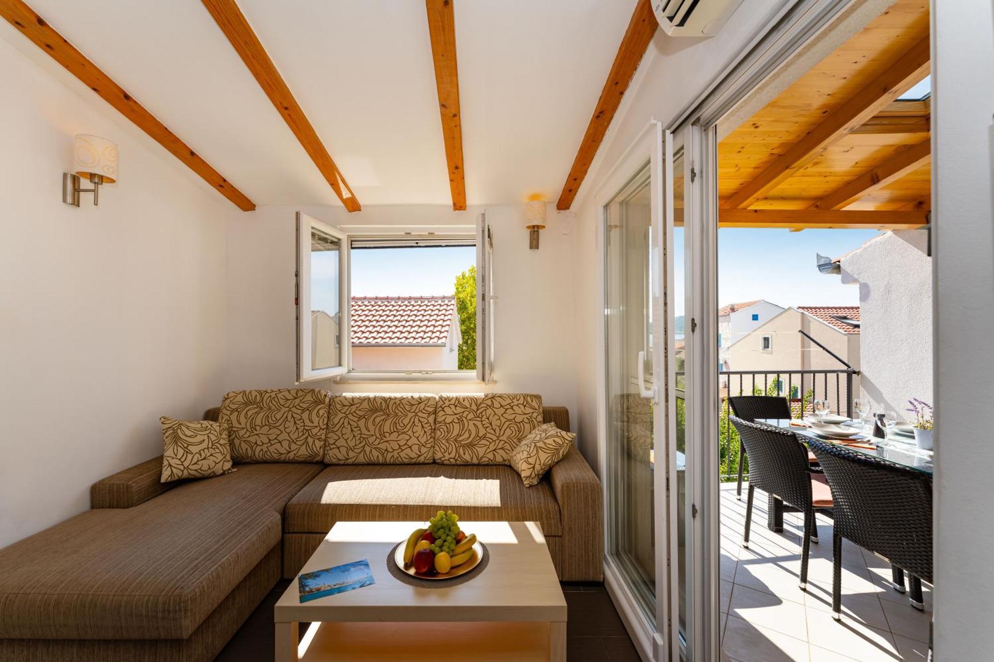 בטינה Apartmenthouse Ivana מראה חיצוני תמונה