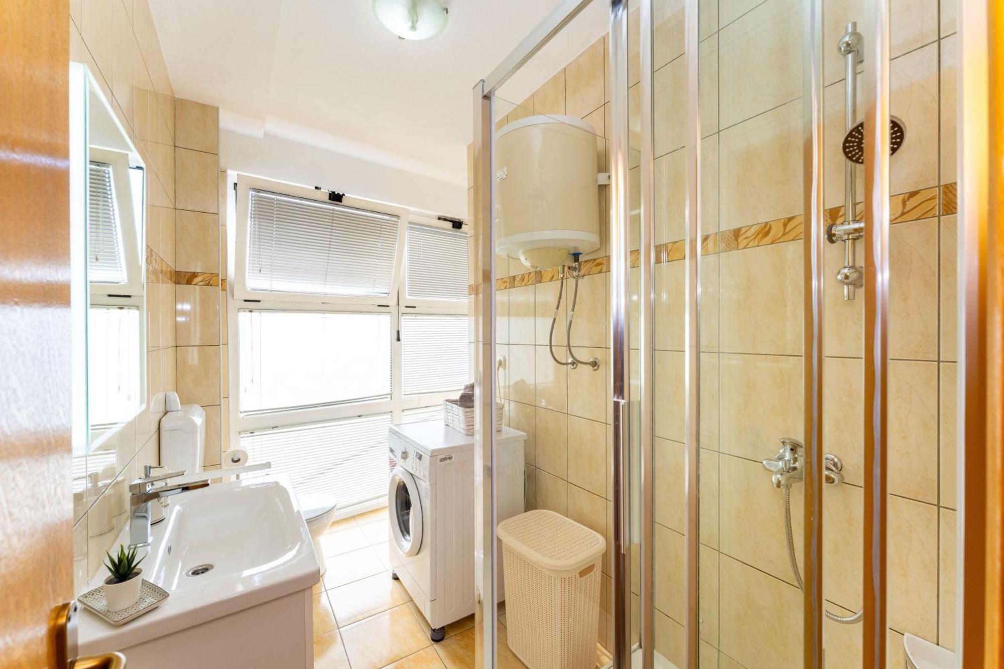 בטינה Apartmenthouse Ivana מראה חיצוני תמונה